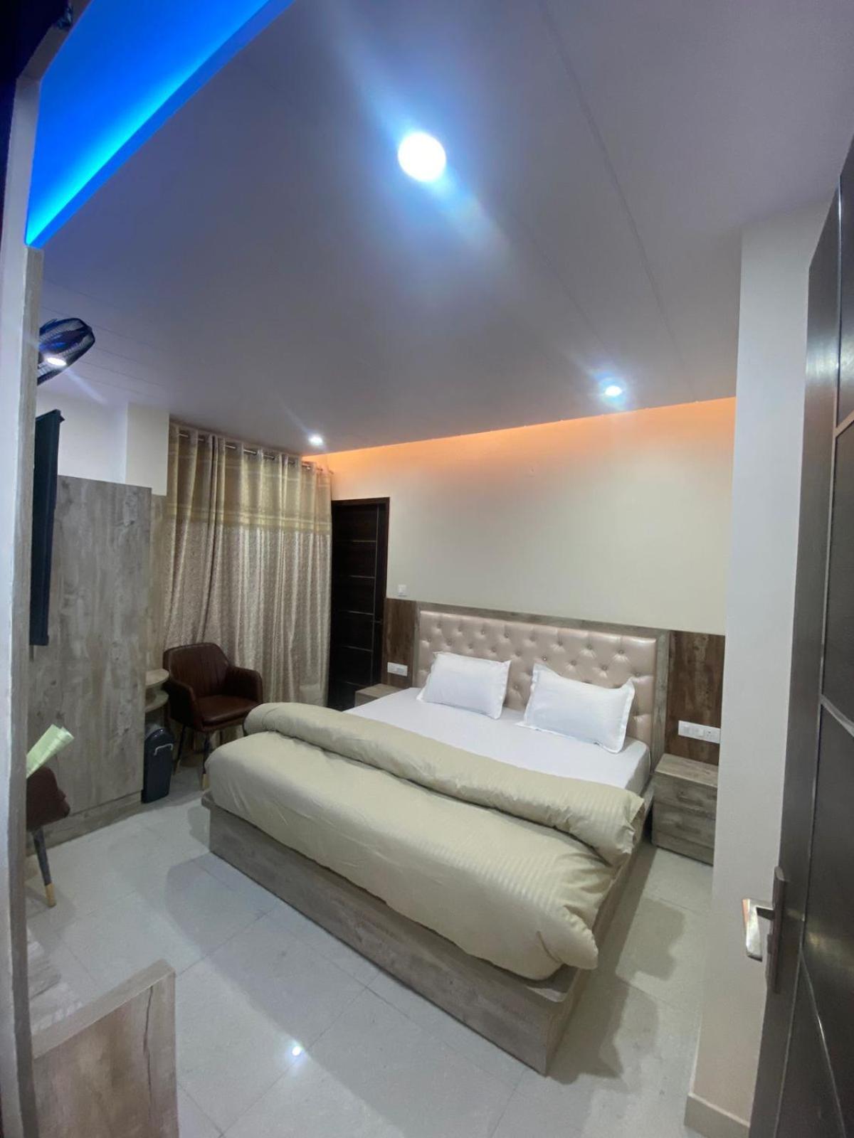 Hotel Harmony Heights Shimla Exterior foto
